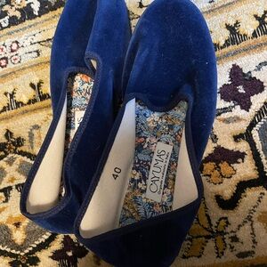 Cayuma navy velvet slipper